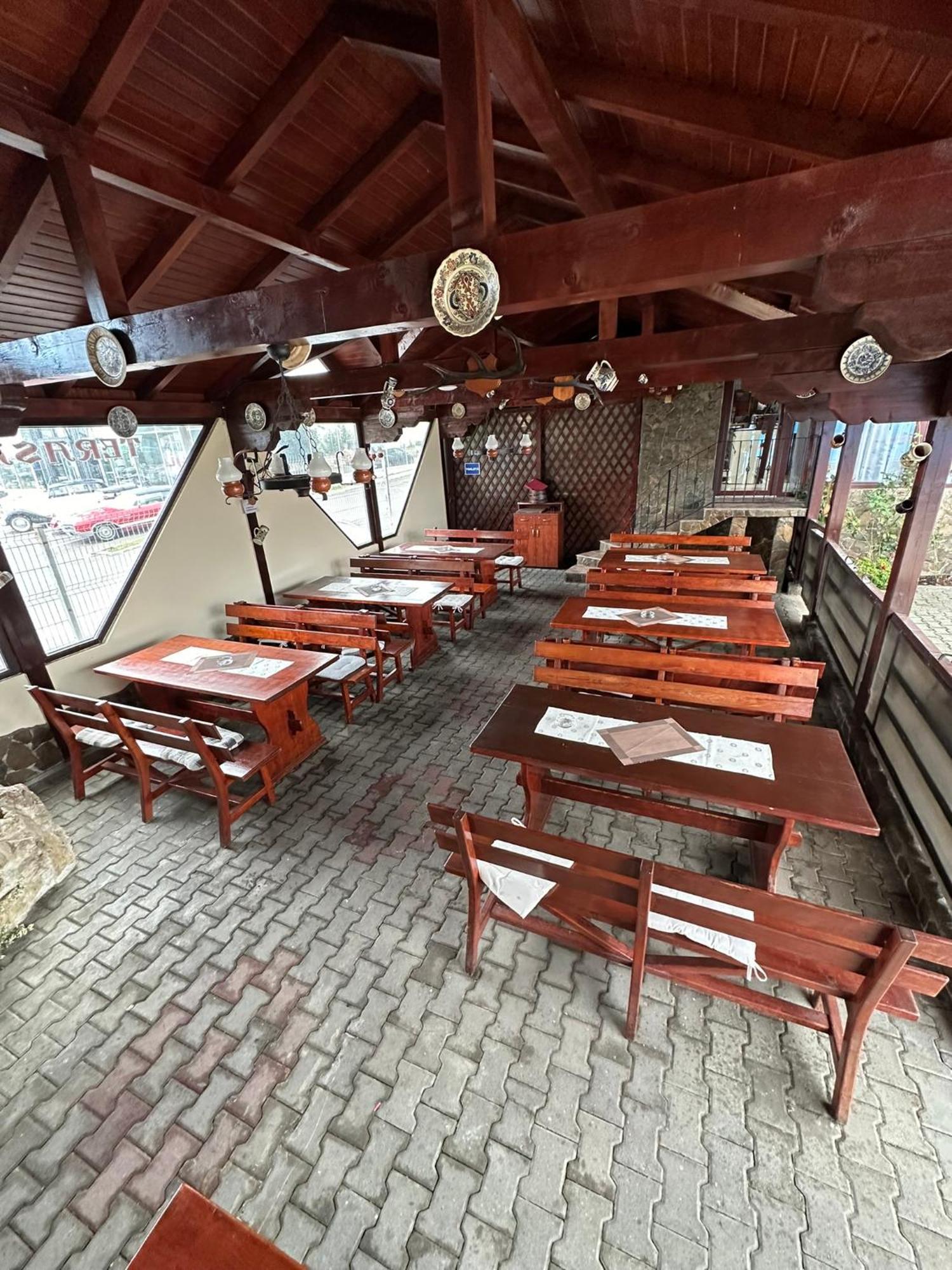 Restaurant Motel Dolorean Săcele Dış mekan fotoğraf