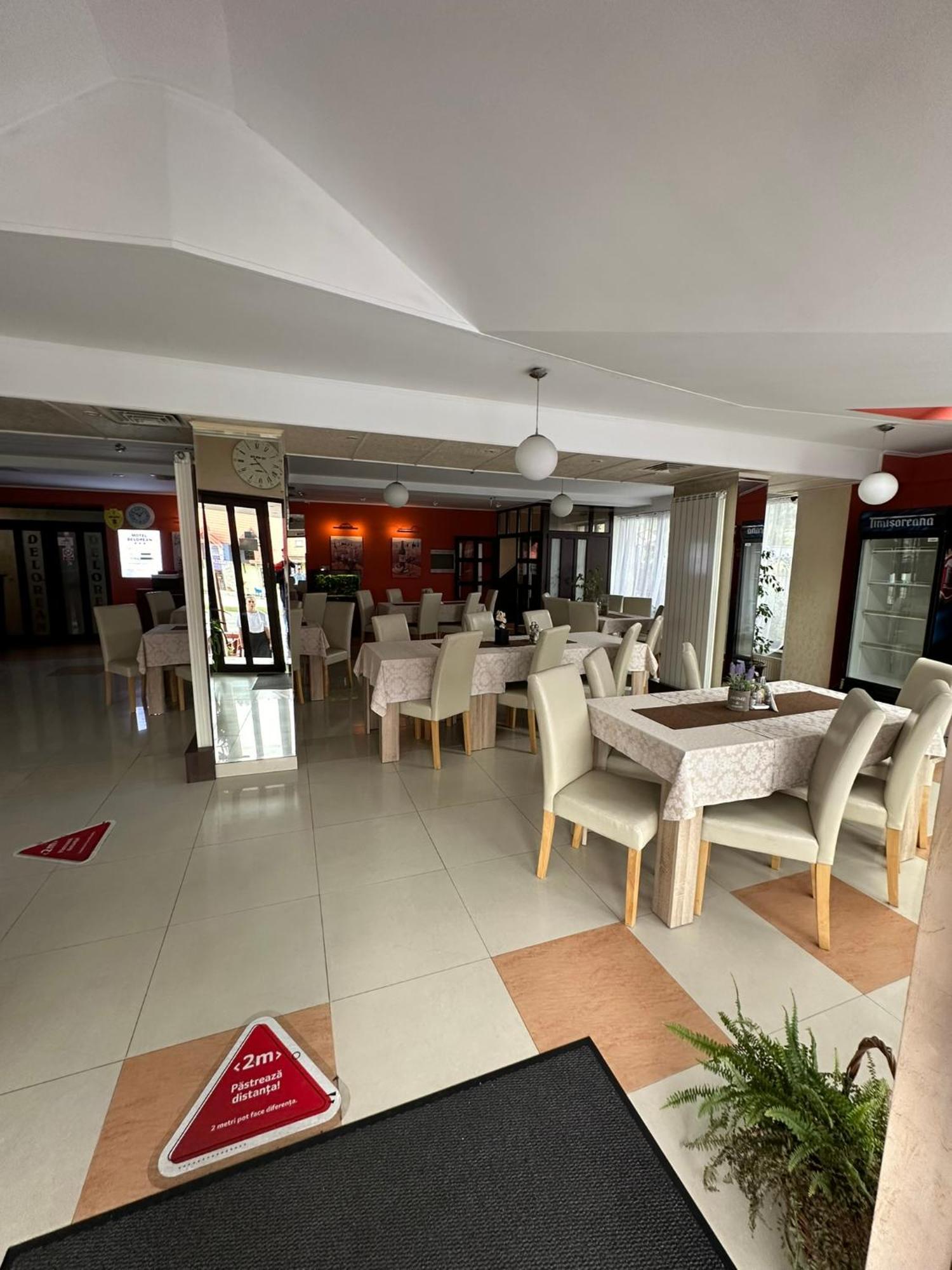 Restaurant Motel Dolorean Săcele Dış mekan fotoğraf