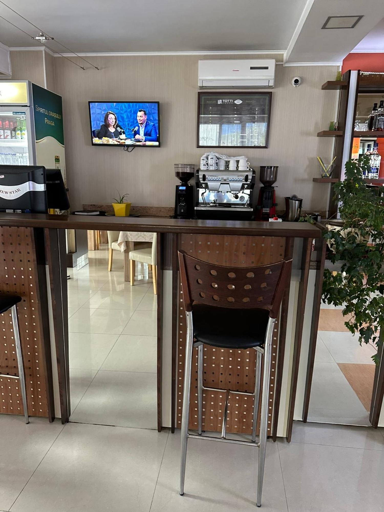 Restaurant Motel Dolorean Săcele Dış mekan fotoğraf